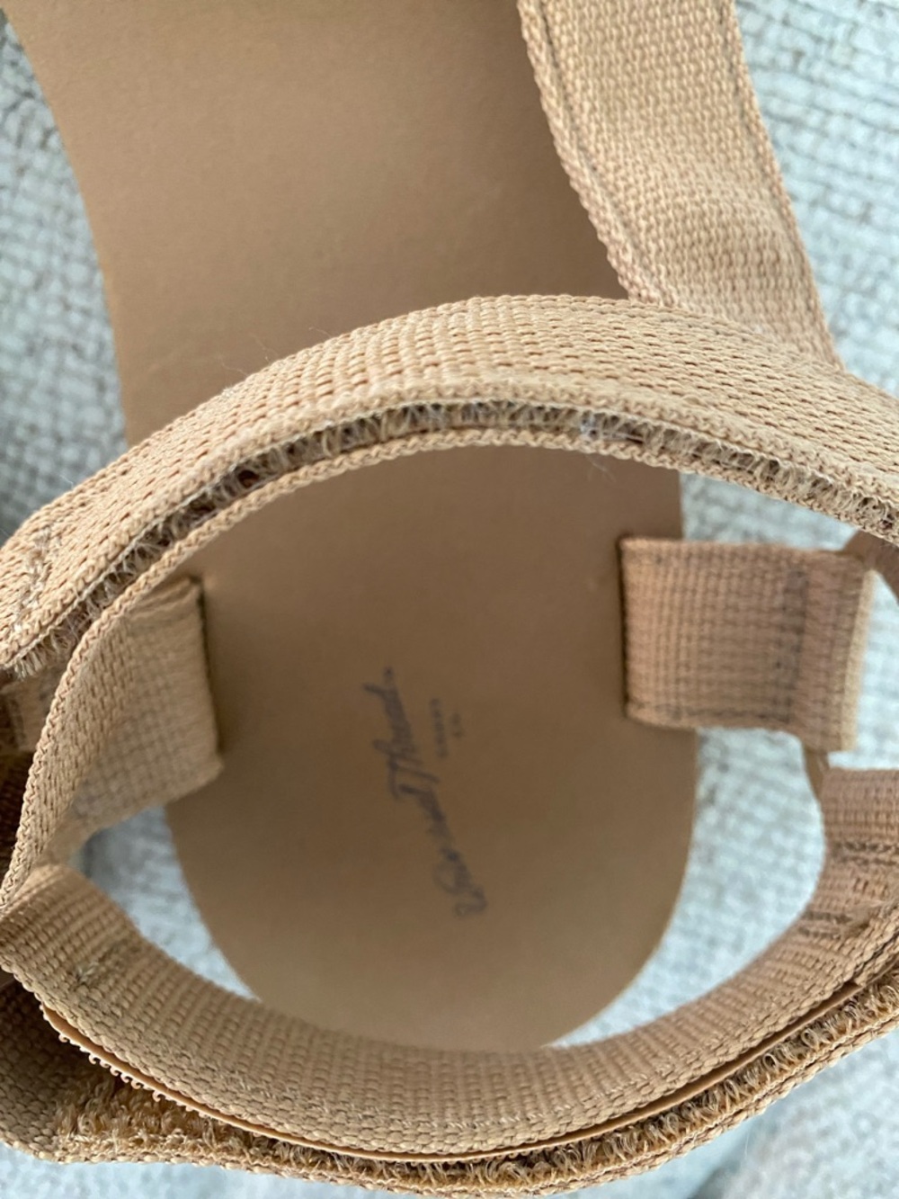 Universal Thread Tan Sandals - Picture 4 of 4